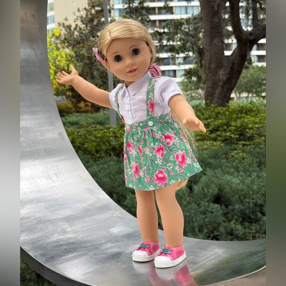 Meet your Posher, Rebecca - Picture 1 of 1